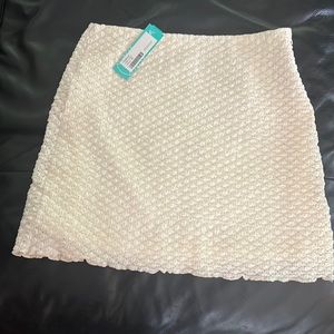Brand New Never been worn Heatherly Chloe skirt